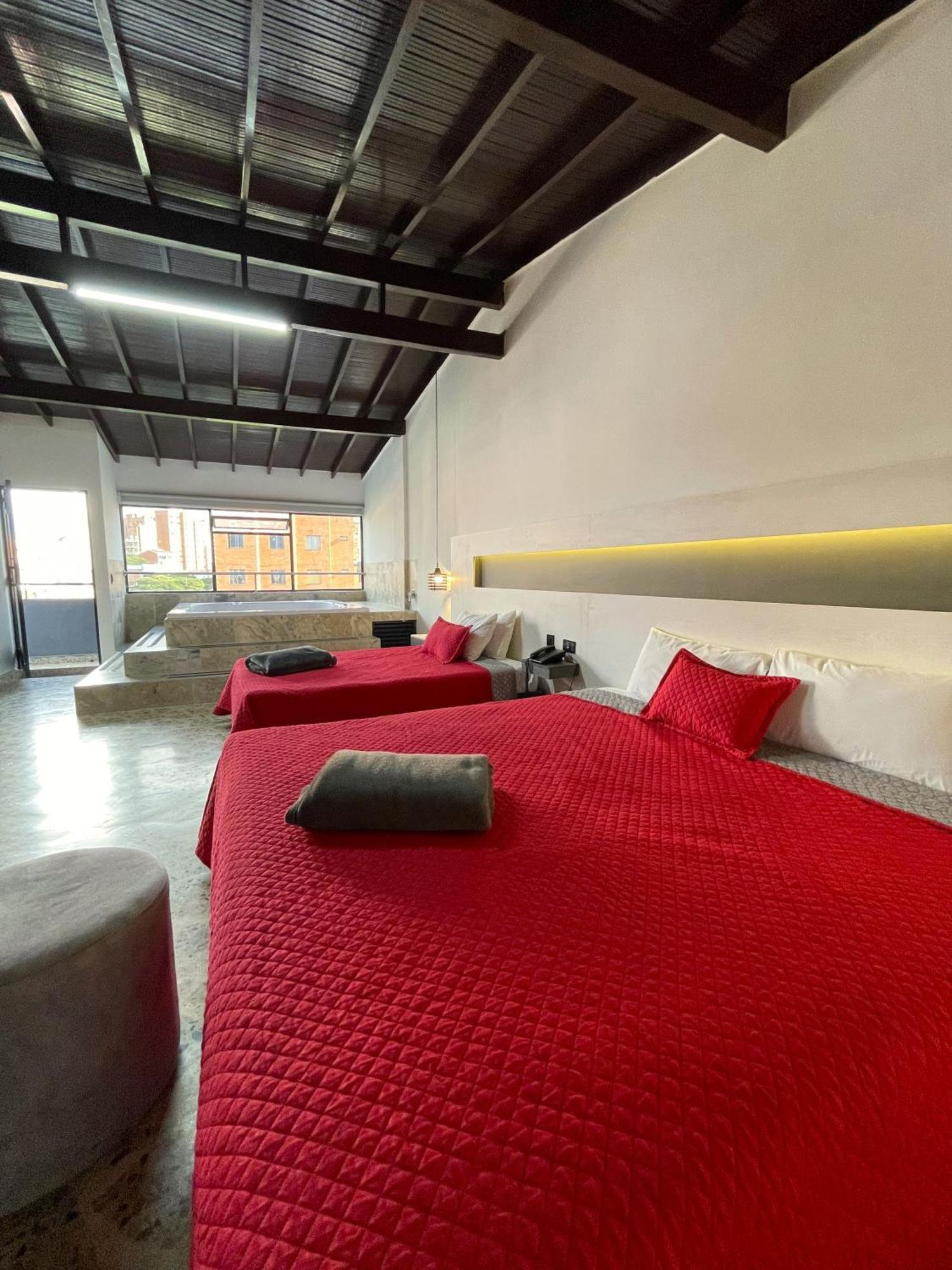 Ofix Hotel 3*