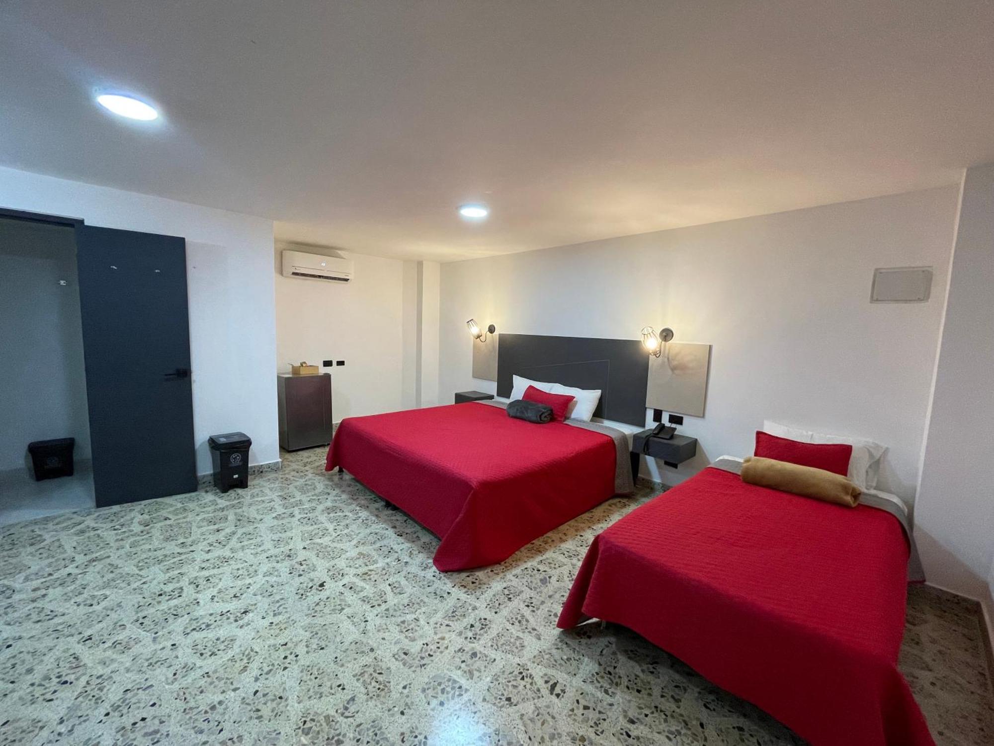 Hotel Ofix 3*